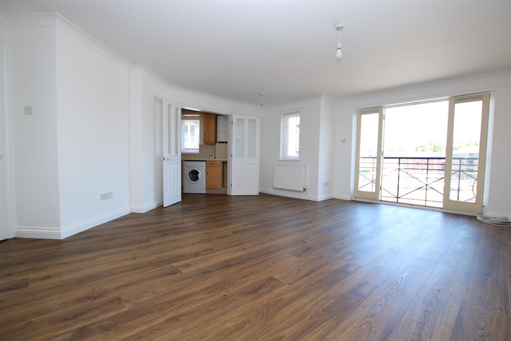 Property photo 3 of 13 Living Room 4.Jpg