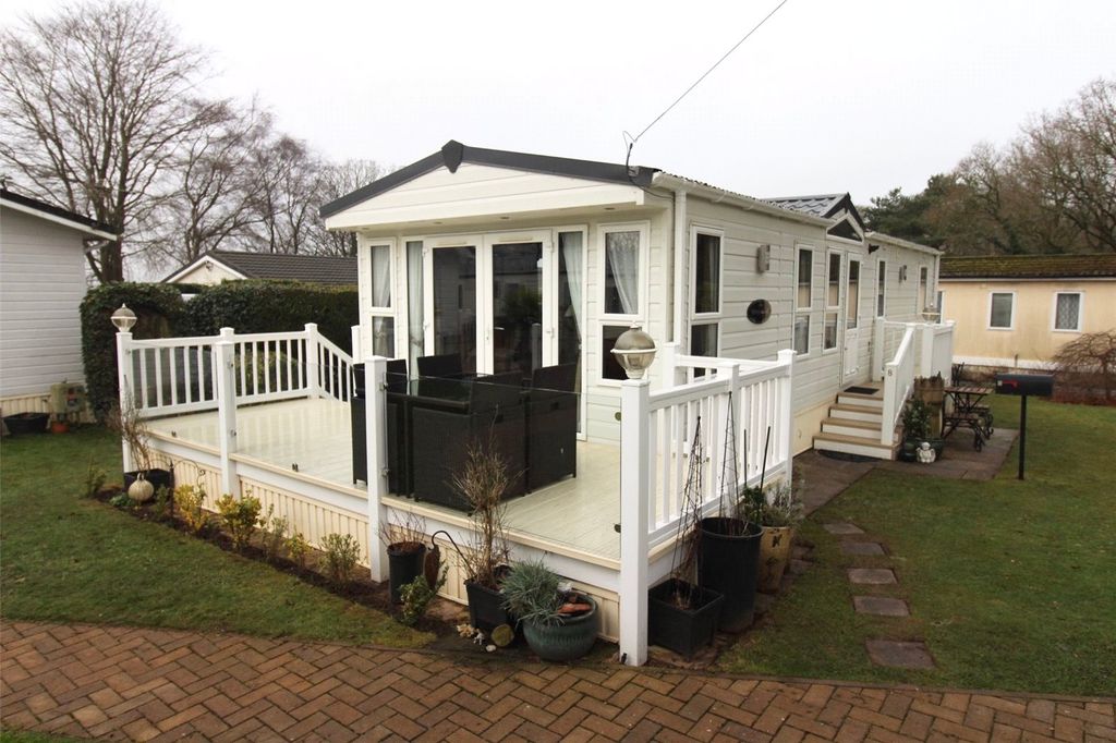 Property photo 1 of 16 Picture No. 18