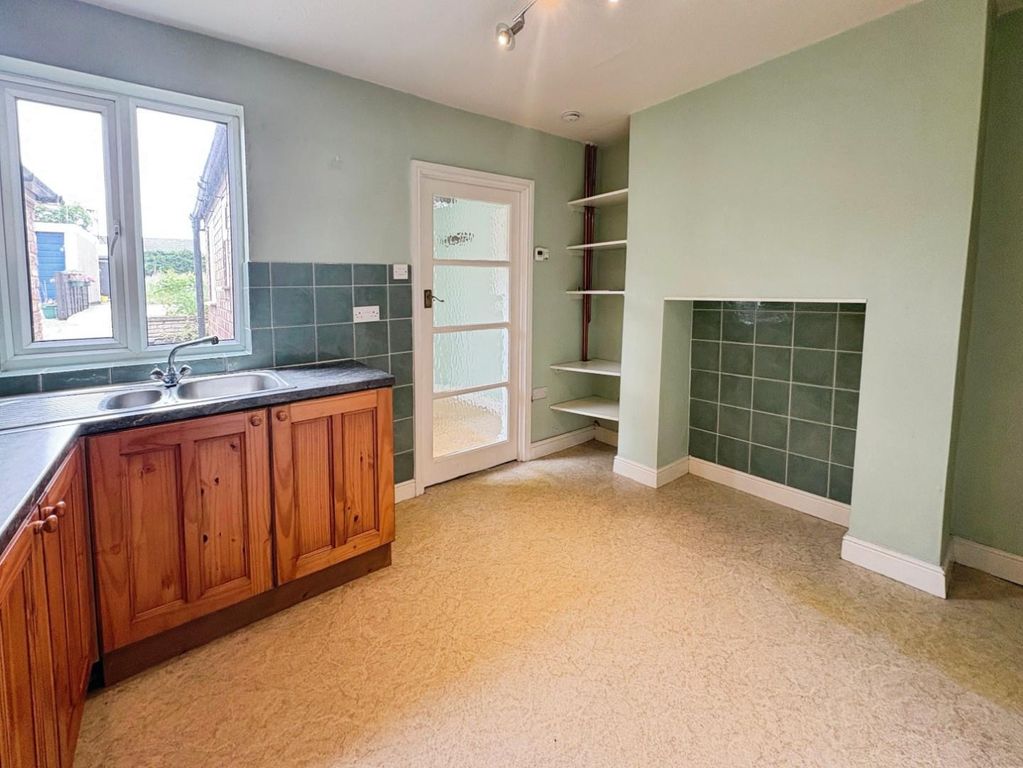 Property photo 3 of 15 Kitchen