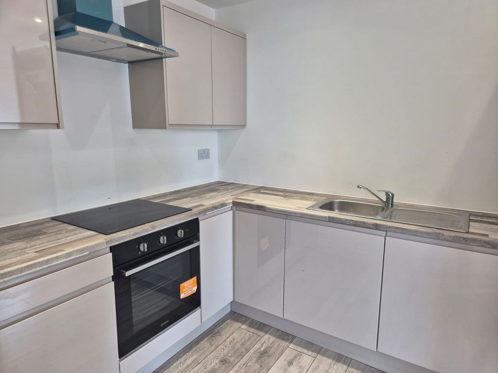 Property photo 3 of 5 Kitchen