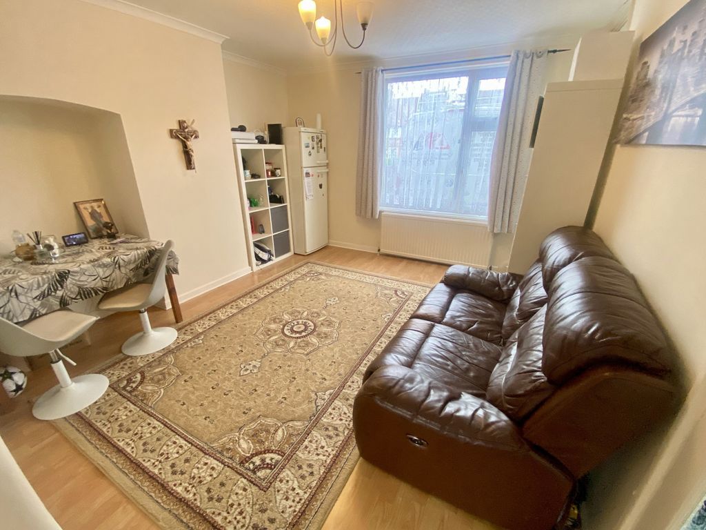 Property photo 2 of 16 Photo 11