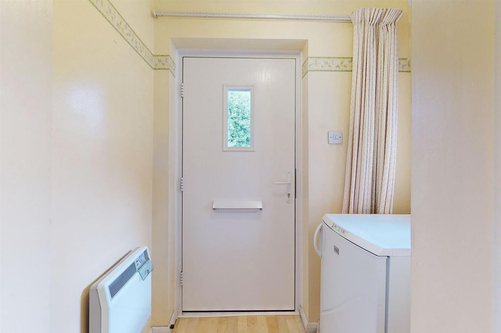 Property photo 2 of 17 54-Fullers-Gate-08082024_095214 .Jpg