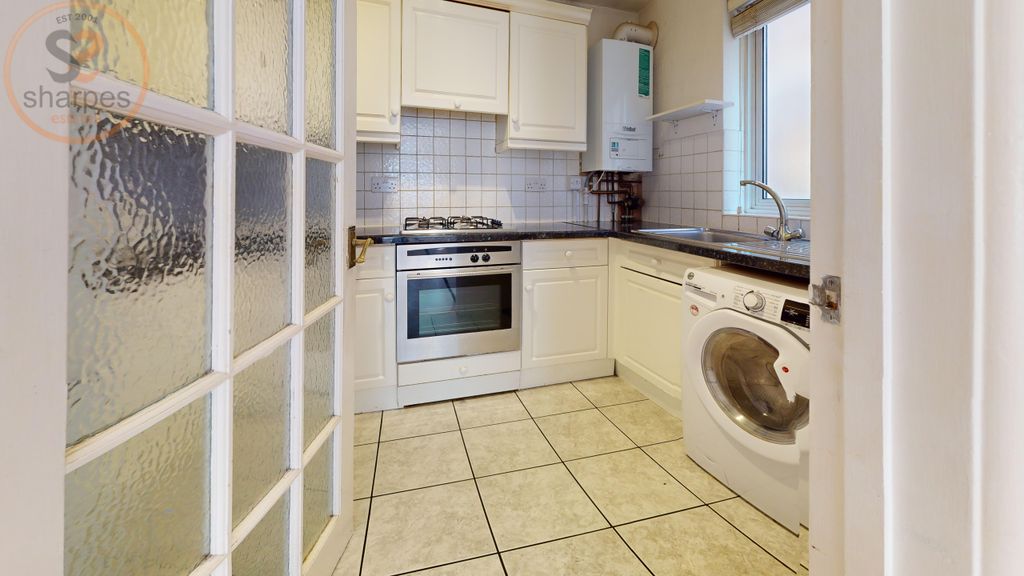 Property photo 1 of 10 Flat-7-51-Acacia-House-Kitchen
