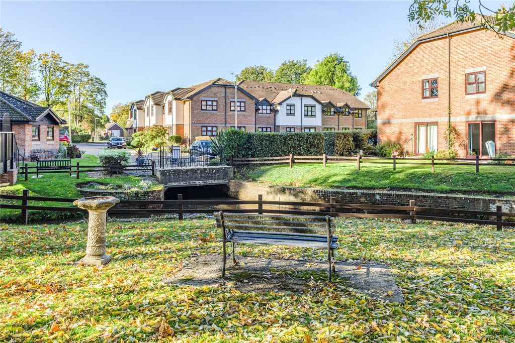 Property photo 1 of 18 Picture No. 16