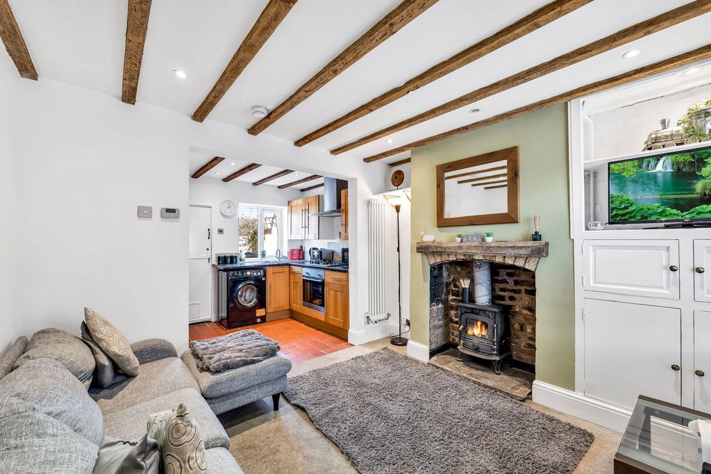 Property photo 2 of 24