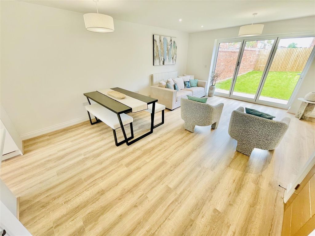 Property photo 3 of 17 Open Plan Lounge/Dining Room