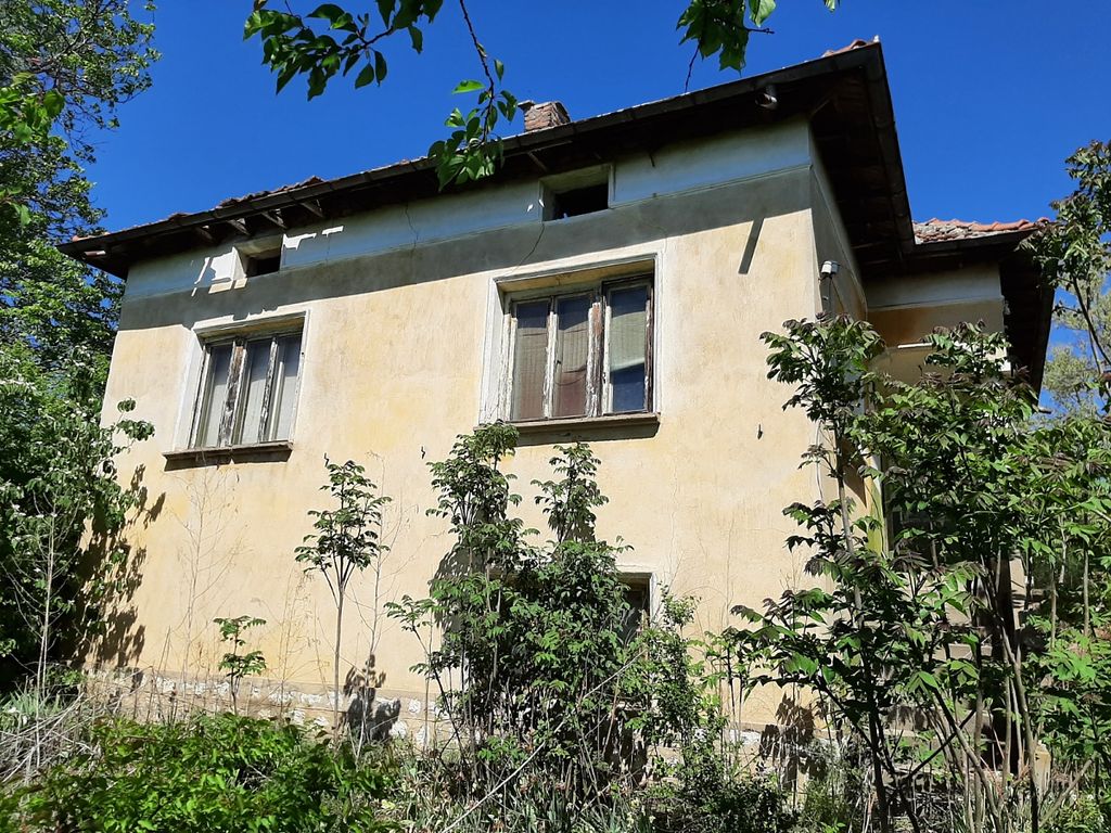 Property photo 1 of 6