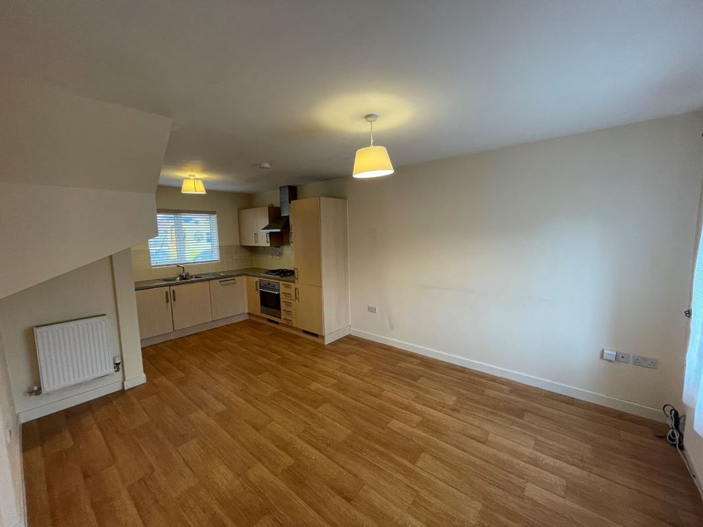 Property photo 2 of 22