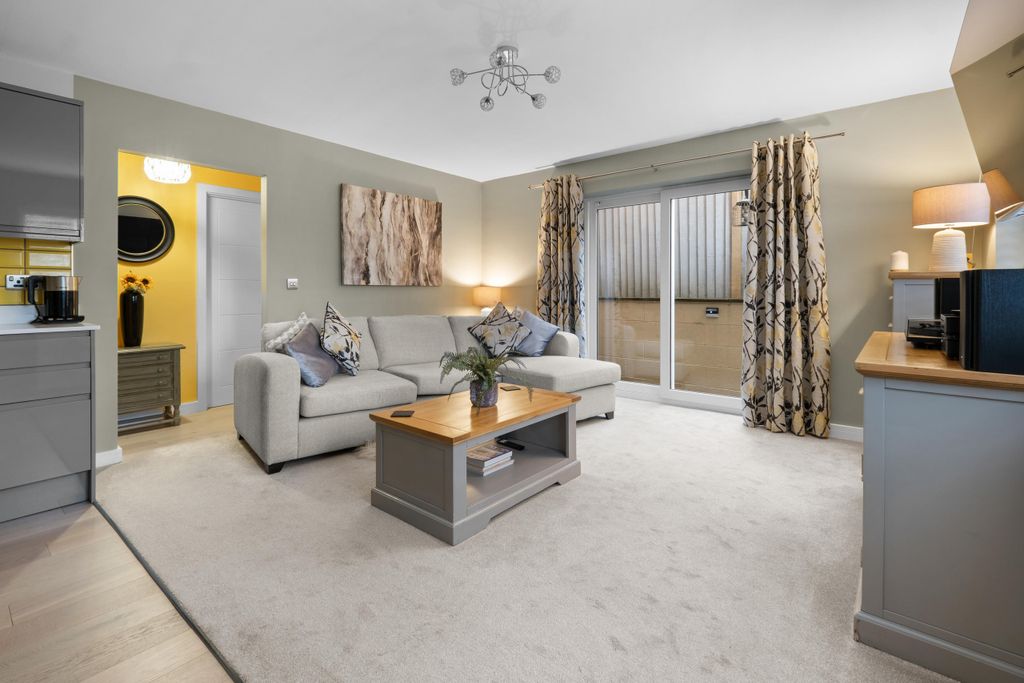 Property photo 3 of 12 Dscf0020