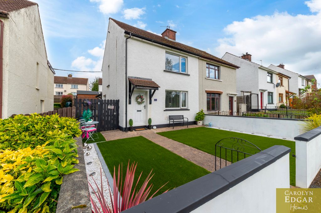 Property photo 1 of 41 002