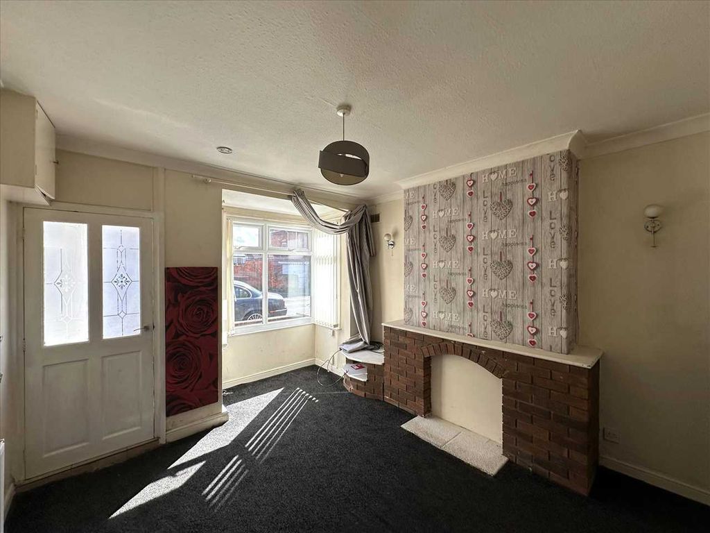 Property photo 2 of 14 Ground Floor