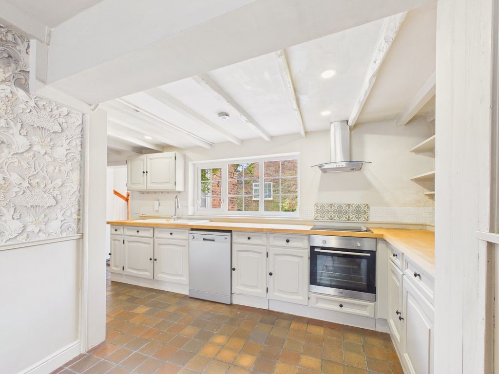 Property photo 2 of 23 3553705