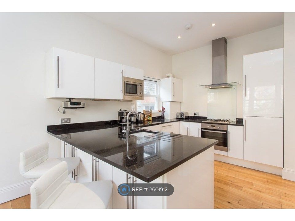 Property photo 2 of 12 Kitchen View 2