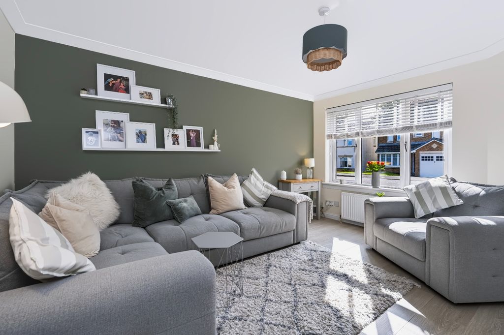 Property photo 2 of 30 5367323