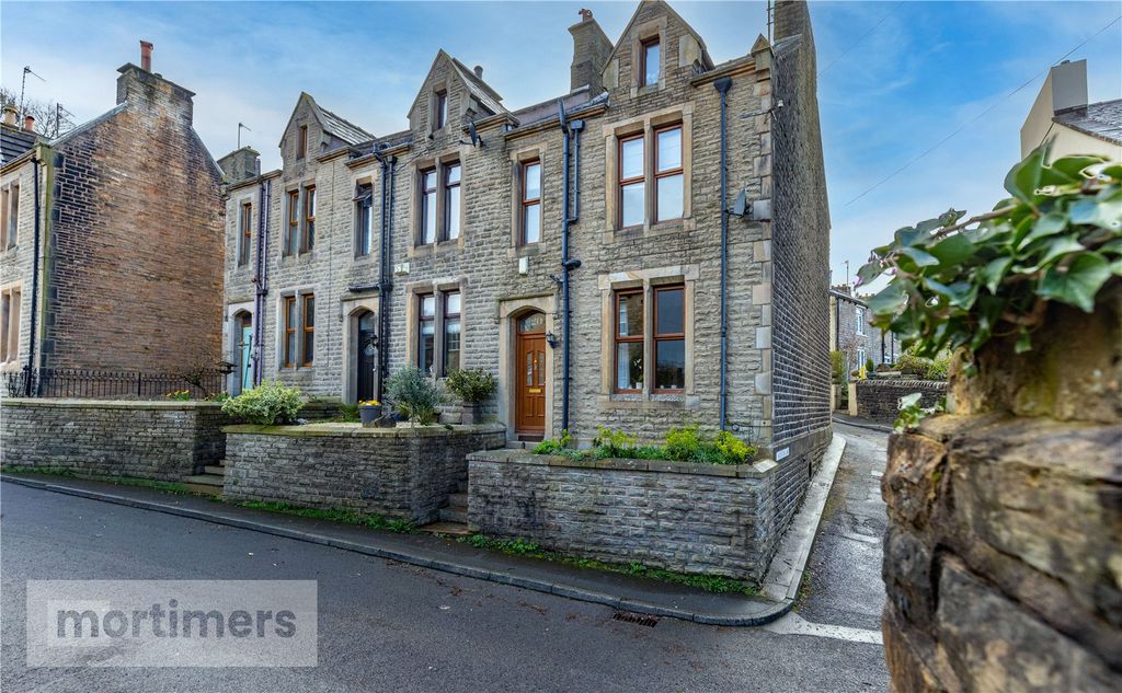 Property photo 1 of 30 Front External