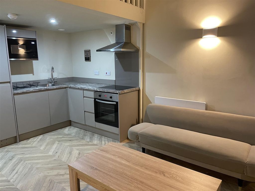 Property photo 2 of 11 Img_2463.Jpg