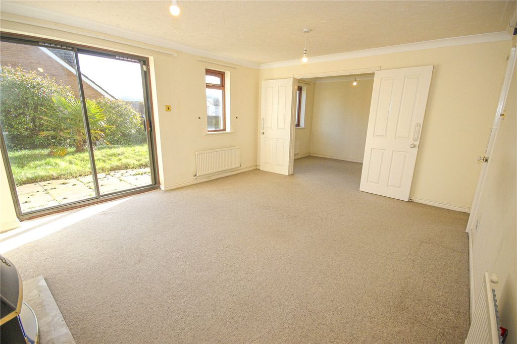 Property photo 3 of 14 Picture 3