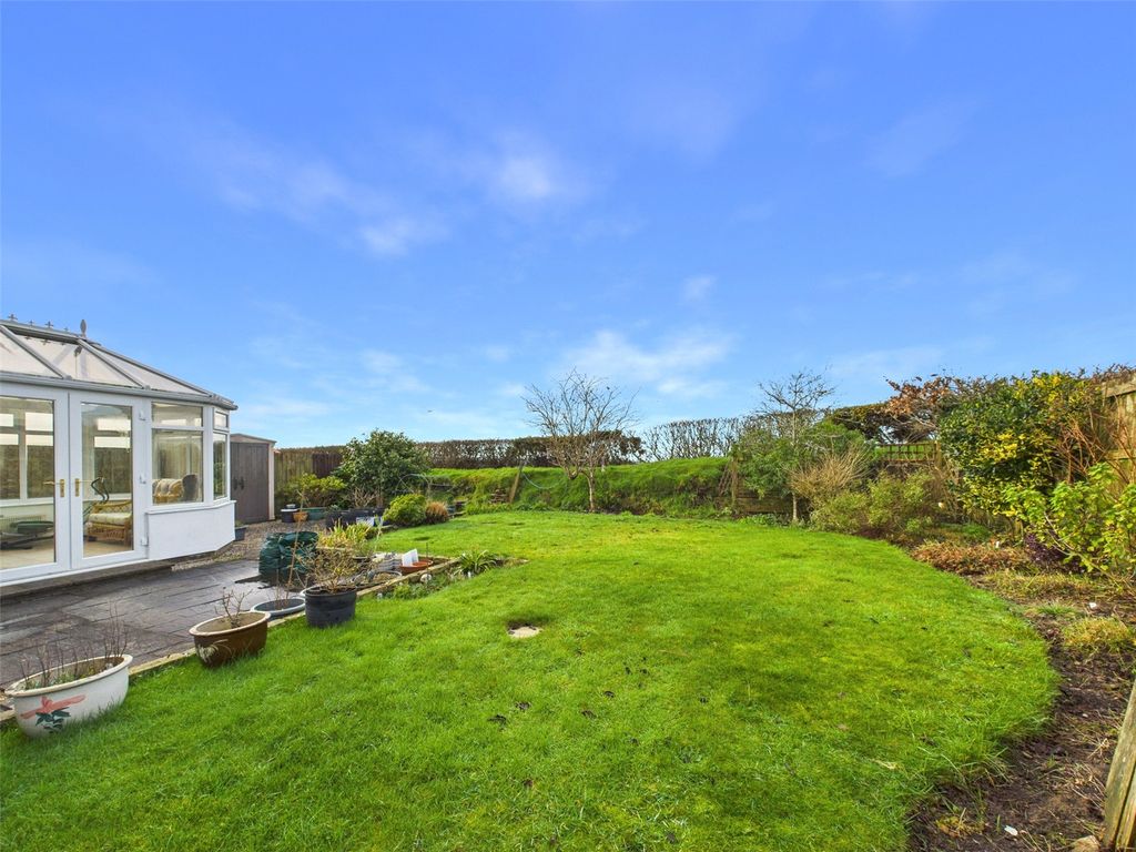 Property photo 2 of 21 Picture No. 25