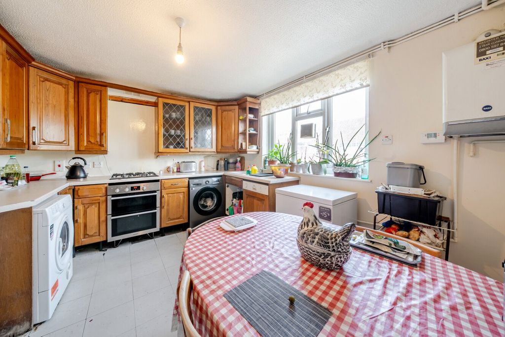 Property photo 3 of 16 Picture No. 07