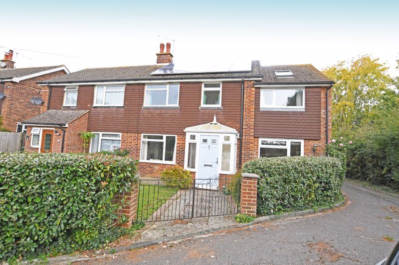 Property photo 1 of 20 Photo 3