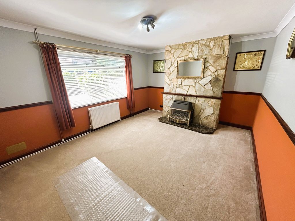 Property photo 3 of 25