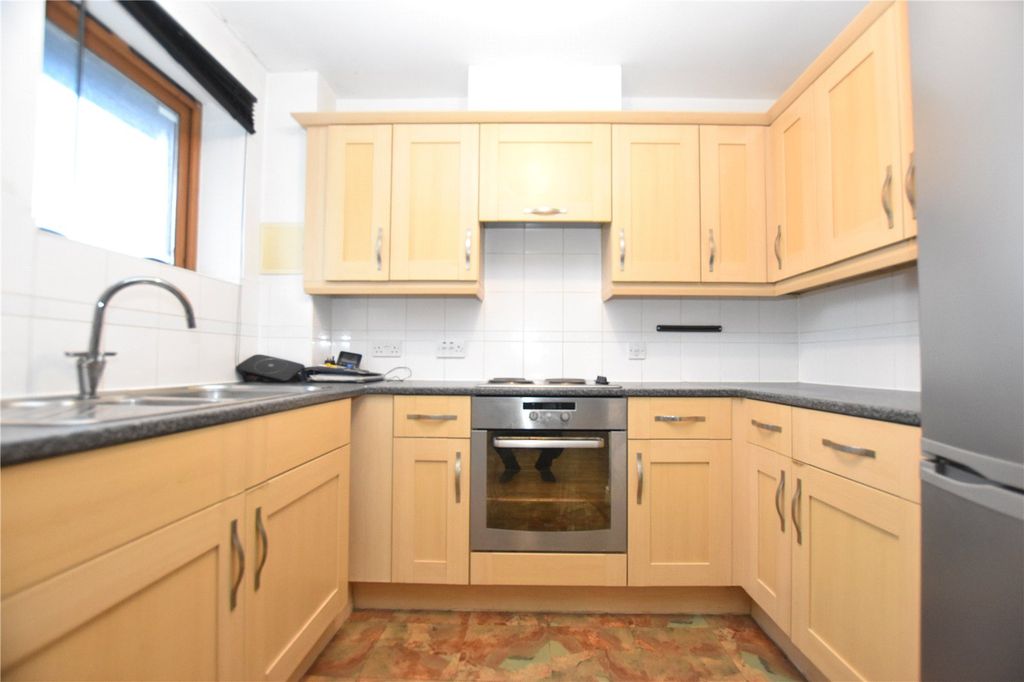 Property photo 2 of 7 Picture No. 06