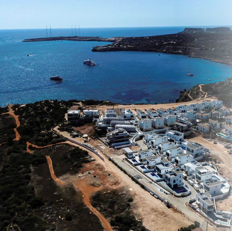 Property photo 2 of 5