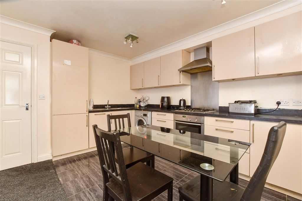 Property photo 2 of 7 Kitchen / Living Room