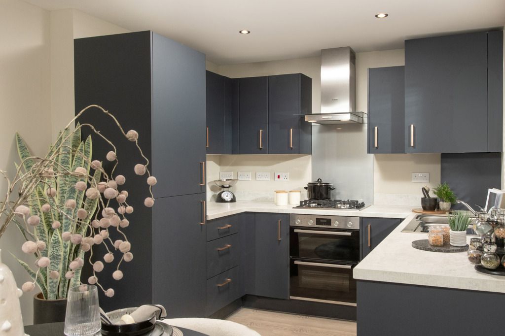 Property photo 1 of 7 Vdsw Lh Wade Emlslie Sl Kitchen