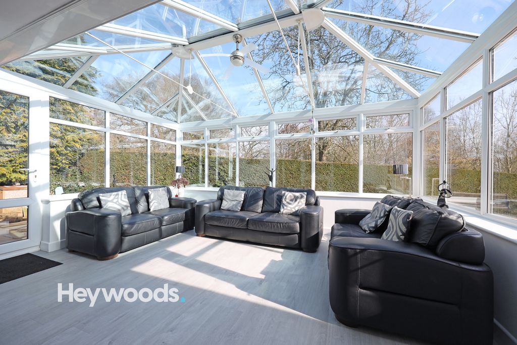 Property photo 3 of 51 0F1A2934