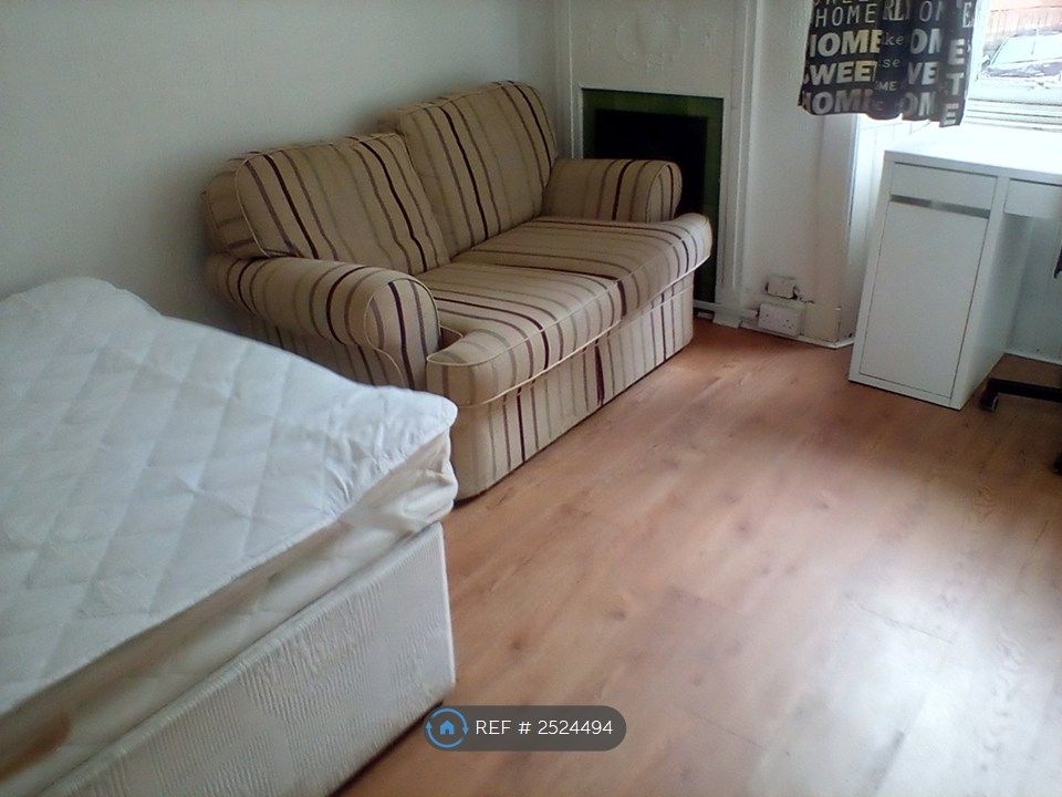 Property photo 3 of 5