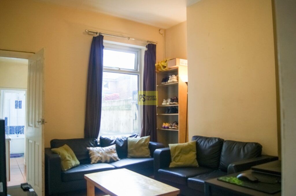 Property photo 2 of 4