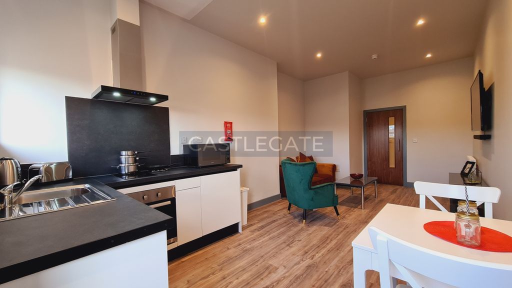 Property photo 2 of 12 Renaissance Works, Room 61, 103 New Street, Huddersfield, West Yorkshire, HD1 2Tw (6)