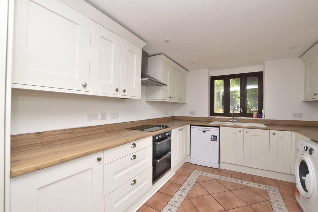 Property photo 3 of 22 Picture No. 93