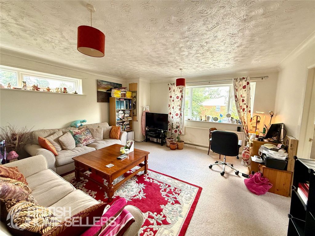 Property photo 3 of 9 Picture No. 24