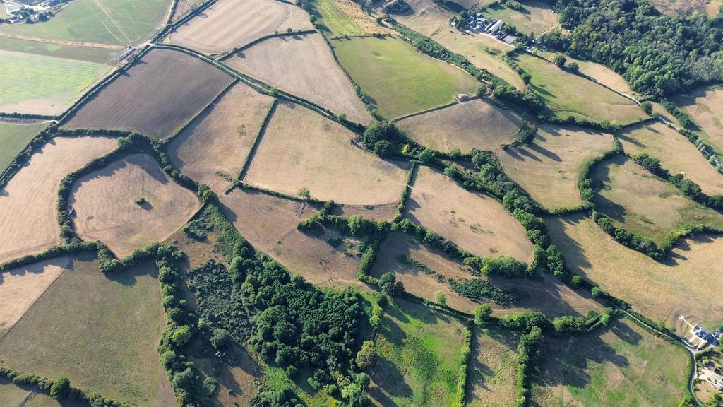 Property photo 1 of 7 1.Jpg