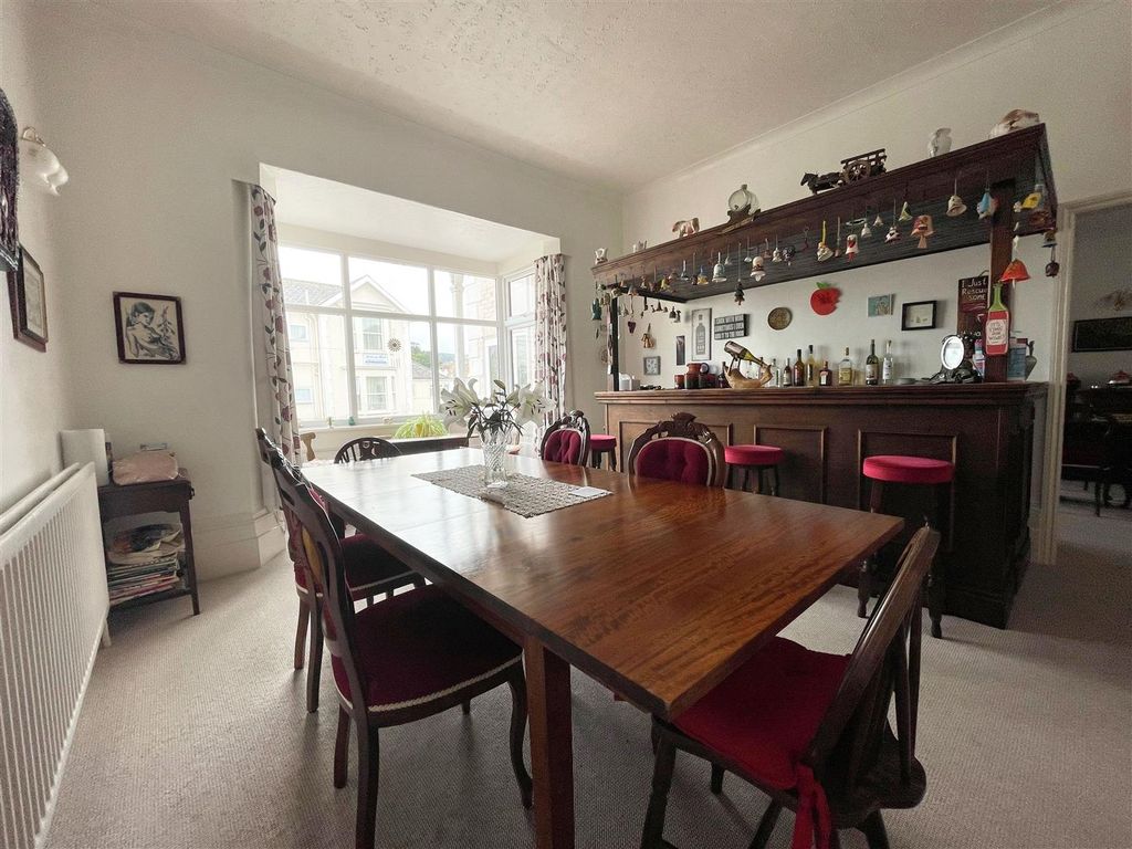 Property photo 2 of 11 Bar Area.Jpg