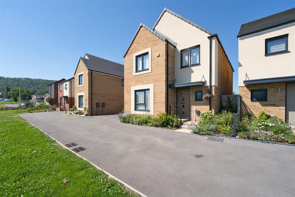 Property photo 1 of 25 Front 2.Jpg