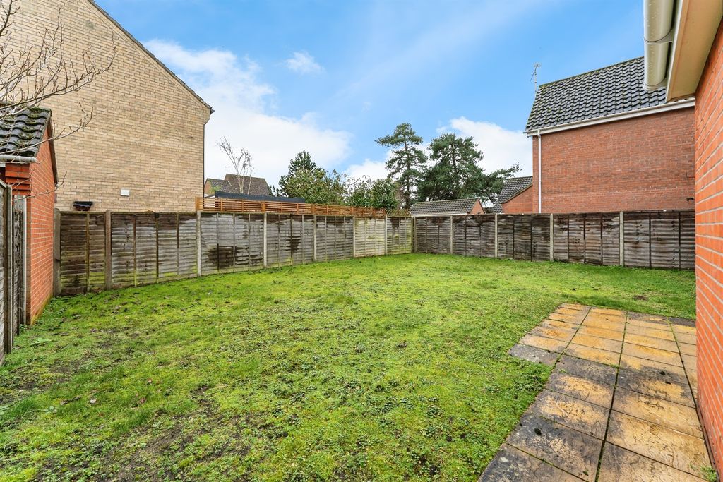 Property photo 2 of 16