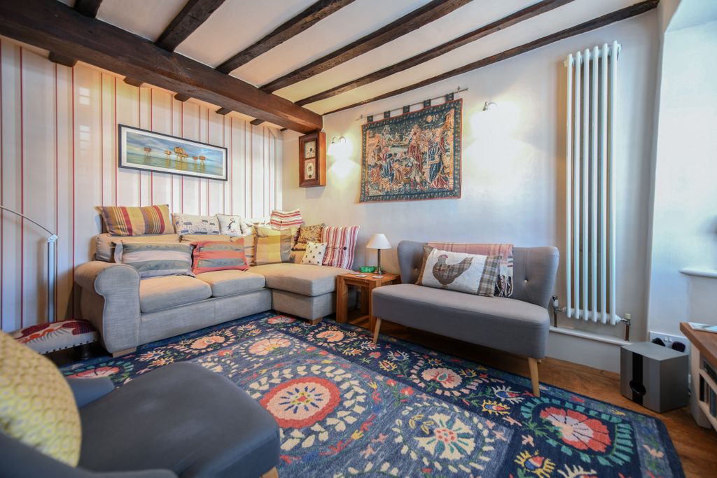 Property photo 3 of 33