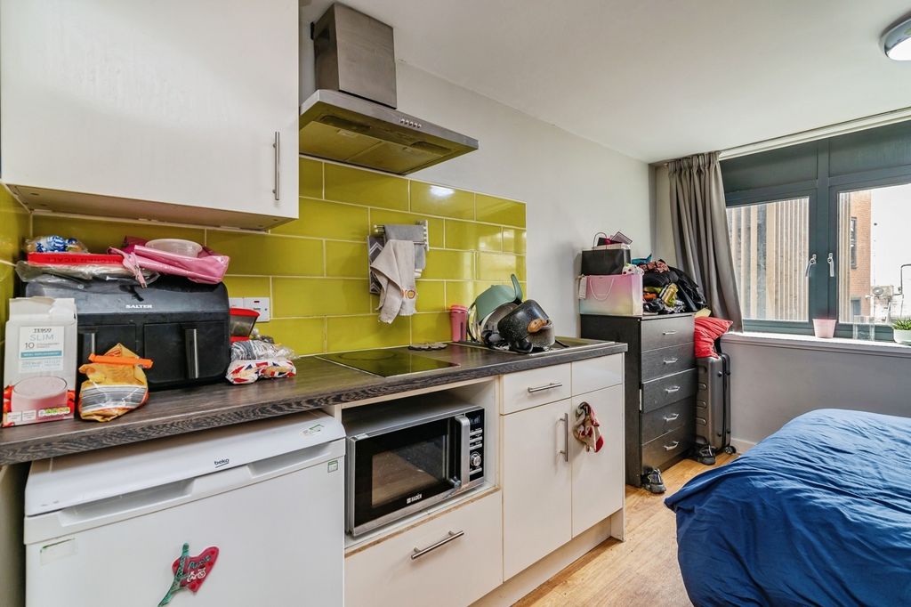 Property photo 2 of 6 Pbox-Img.Jpg