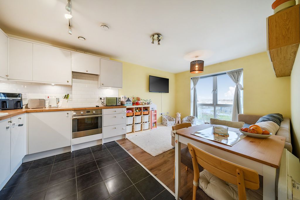 Property photo 2 of 25 1419305-9-69A06A6...