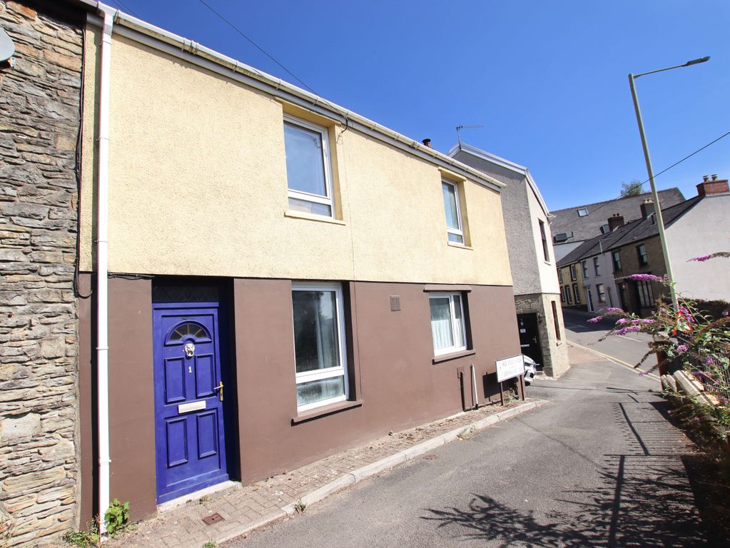 Property photo 1 of 11
