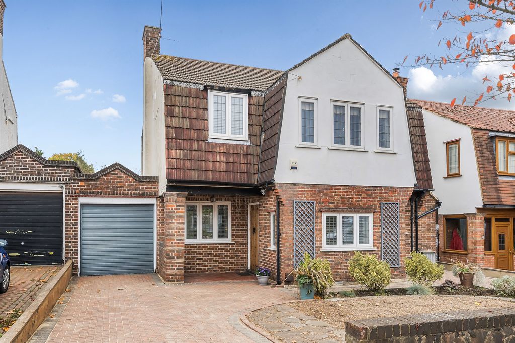 Property photo 1 of 12