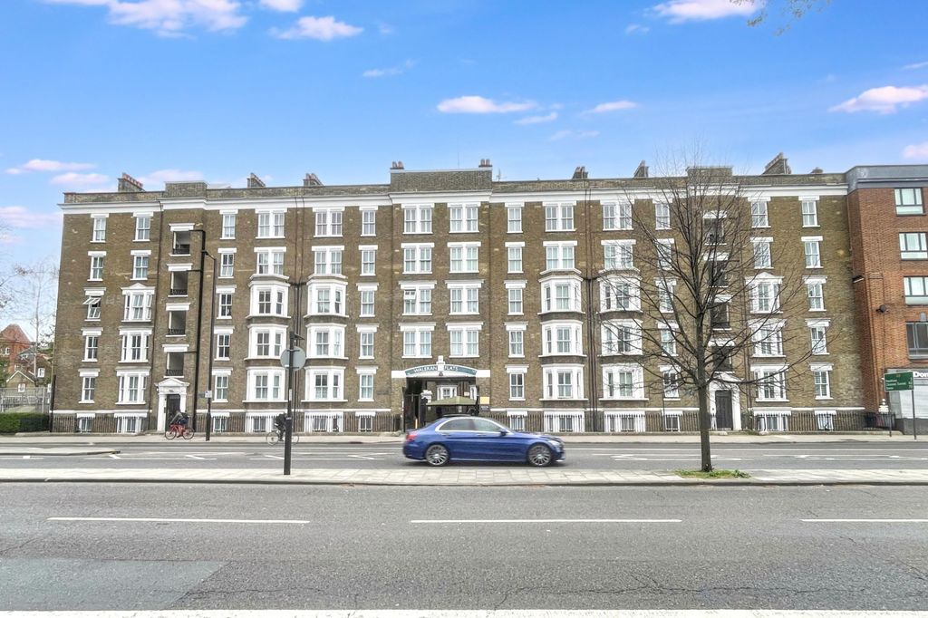 Property photo 1 of 17 53 Waleran Apartments, Old Kent Road, London Se1 5Ux