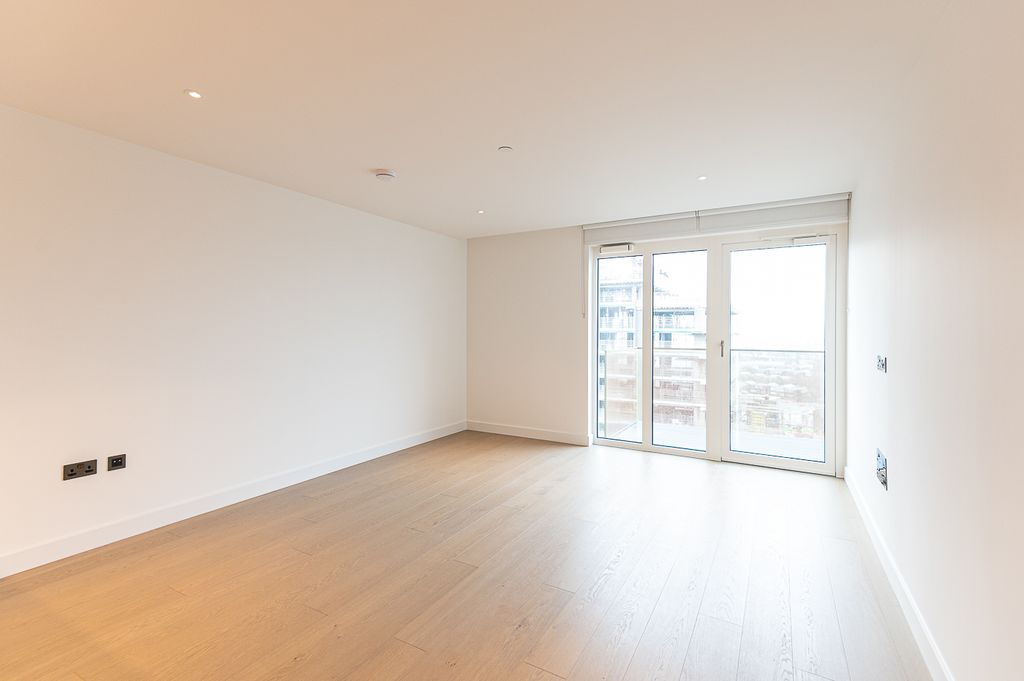 Property photo 2 of 38