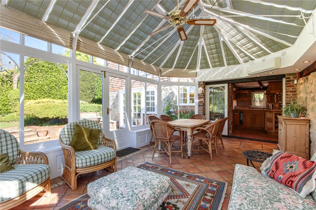 Property photo 3 of 14 Conservatory