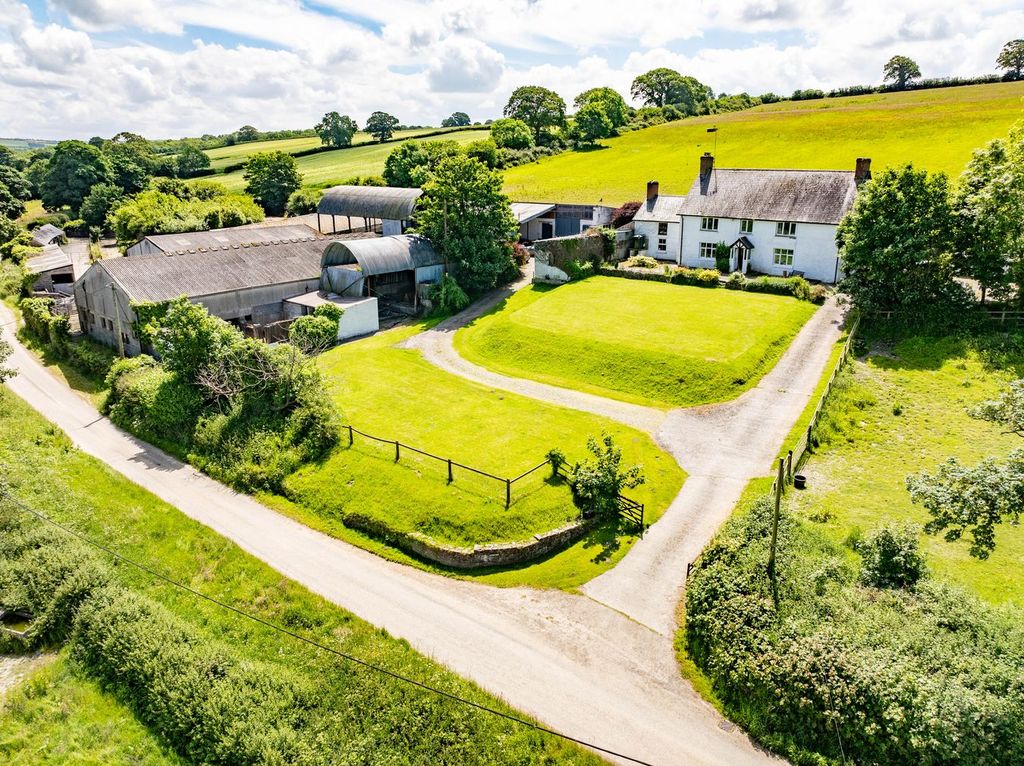 Property photo 1 of 66