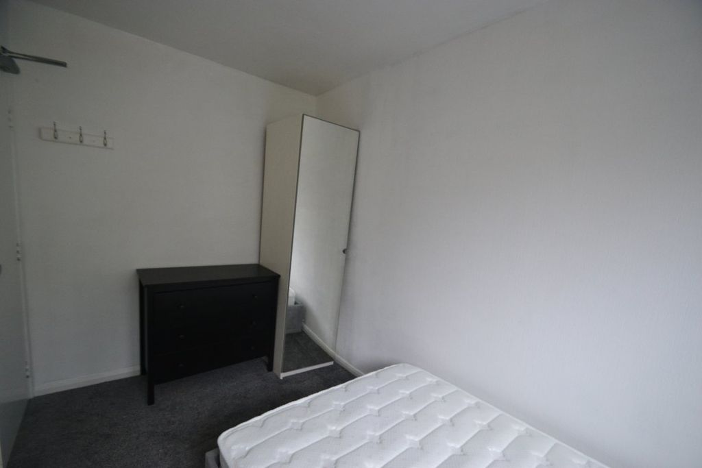 Property photo 2 of 2