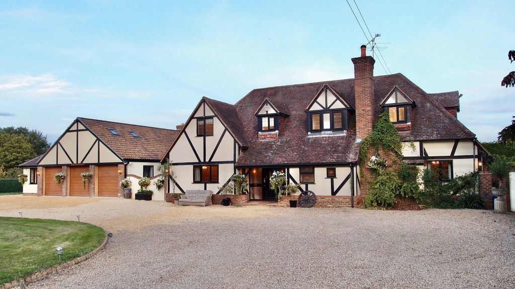 Property photo 1 of 17 Front Elevations